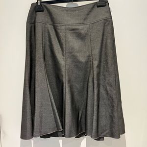 ♥️ Flirty business skirt in a perfect length. Matching blazer also listed 😍